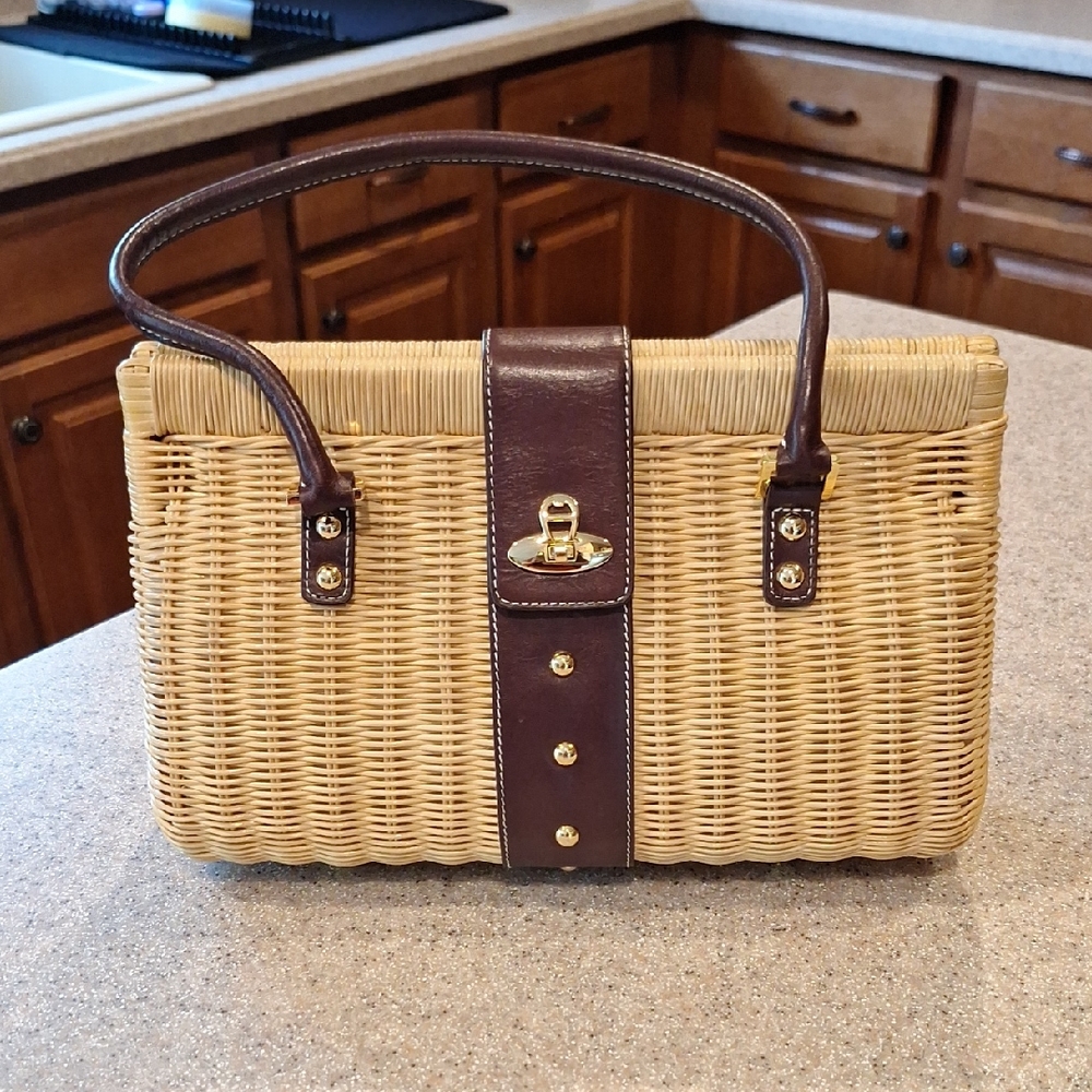 Elegant Tan and Brown Woven Handbag